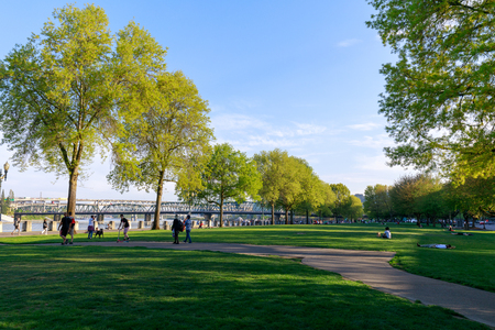 Portland, Oregon, USA - April 27, 2018 : Scenery of Tom McCall Waterfront Park in downtown Portlandのeditorial素材