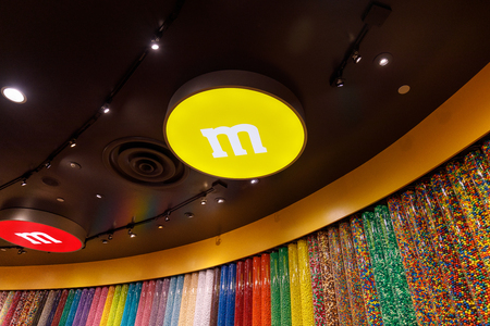 Las Vegas, Nevada - May 28, 2018 : M&M's World on Las Vegas Stripのeditorial素材