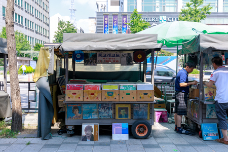 Seoul, South Korea - Jul 17, 2018 : LP record selling stall near Sewoon square in Jongno-gu, Seoul cityのeditorial素材