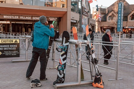 Whistler, British Columbia - Nov 29, 2019 : People at street of Whistler. It is a Canadian resort town 125 km north of Vancouver.のeditorial素材