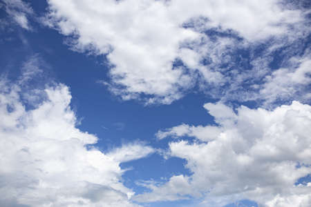 blue sky , clear sky,cloudy