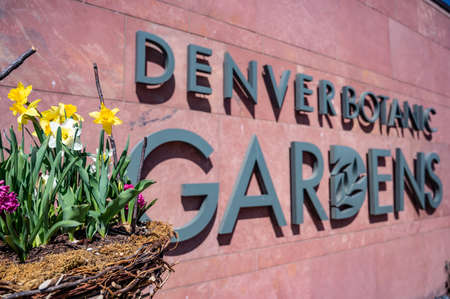 Denver, Colorado - 4.2022 - Entrance sign to the Botanical Garden.のeditorial素材
