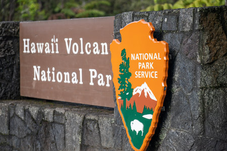 Hilo, Hawaii, USA - 4.23.2025: Entrance sign to Volcanoes National Parkのeditorial素材