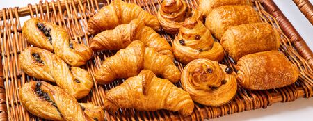 Freshly baked cinnamon buns. Sweet Homemade Pastry baking. Close-up.の写真素材
