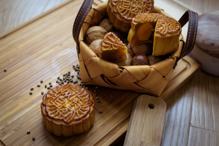 Mid autumn moon cakes and nutsのeditorial素材