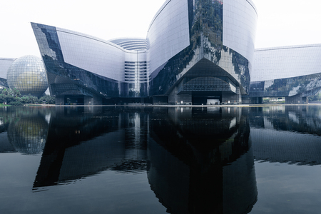 The Guangdong Science Center is located in the city of Guangzhou University. The peculiar modeling is full of the sense of science and technology and the sense of Modernityのeditorial素材