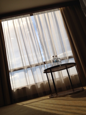 Window in a hotel roomの素材