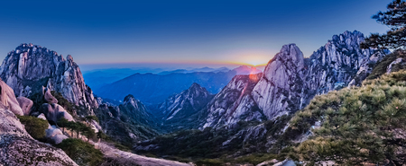 Natural Landscape of Tianhai Grand Canyon in Huangshan Scenic Spot, Huangshan City, Anhui Provinceの写真素材