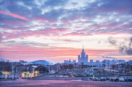 Pink dawn sky above a skyscraper on Kotelnicheskaya embankment in Moscow on a spring morningのeditorial素材