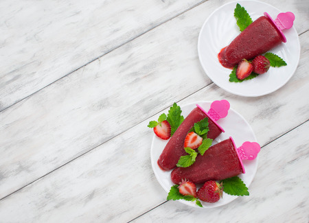 Strawberry Ice Cream on light wooden  backgroundの写真素材