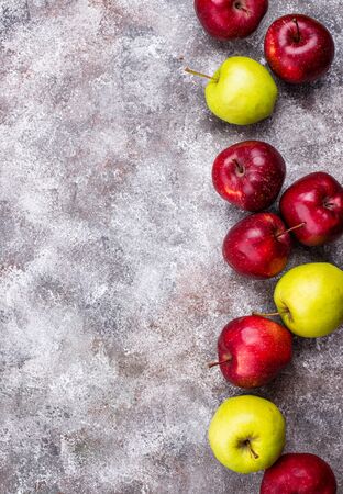 Fresh red and green ripe applesの写真素材