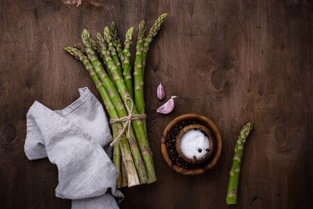 Fresh raw ripe green asparagusの写真素材