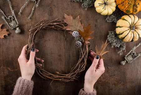 Process of making Halloween wreath.の写真素材