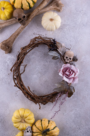 Process of making Halloween wreath.の写真素材