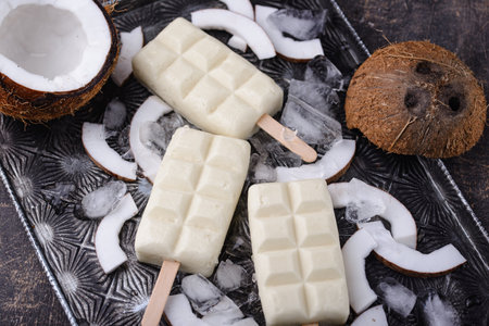 Healthy coconut ice creamsの写真素材
