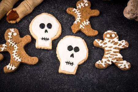 Halloween scary gingerbread cookies for party