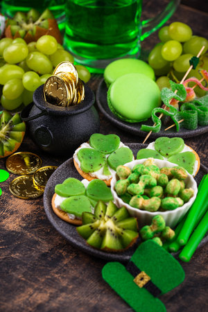 St. Patricks Day party food, green beer and shamrockの写真素材