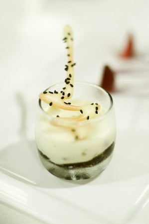 muesli with yogurt and fresh berries dessertの写真素材