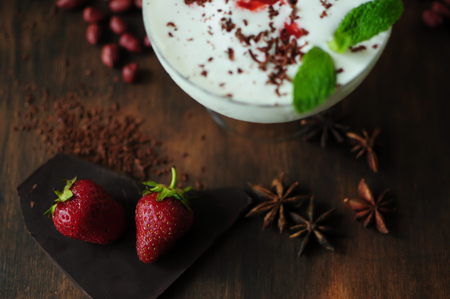 Cold dessert is a taste of happiness and thirst quenching on a hot day の写真素材