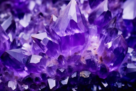 Stone amethyst. Jewelry gem. An expensive variety of quartz. Purple quartz of various shades and saturation of color.の素材