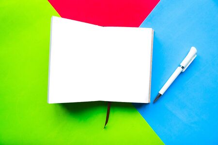 Open mockup notebook on color background, minimal concept
の写真素材
