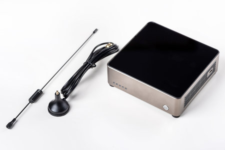 Wireless hotspot for helium token mining. set with antenna.
