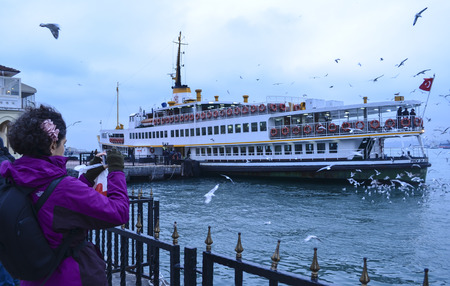 Istanbul, Turkey - December 22, 2012: Ferries in ?stanbul.boats has traversed the waters of the Bosphorus for millennia and until the opening of the first Bosphorus bridge in 1973 were the only mode of transport between the European and Asian halves of Isのeditorial素材