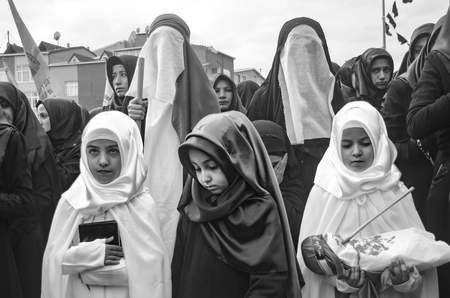 Istanbul, Turkey - November 3, 2014: Universal Ashura Mourning Ceremony. Day of Ashura.
A Universal Ashura Mourn Ceremony, was held in Istanbul to commemorate the martyrdom of Husain ibn Ali, the grandson of the Prophet Muhammad and his 71 friends.のeditorial素材