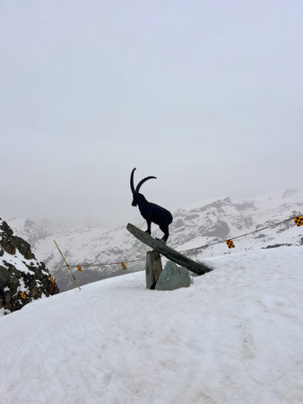 Snow-covered Alps at Monte Rosa, Italy, breathtaking winter sceneryの写真素材