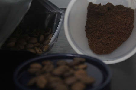 Whole beans and ground coffeeの写真素材