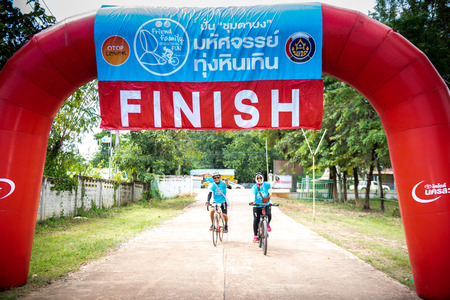 Nakhonsawan,Thailand â September 22-23 2018: Group of cyclists Participated in the activity Promote OTOP travel campaignのeditorial素材