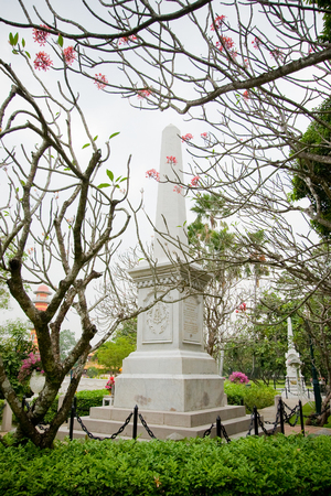Phra Nakhon Si Ayutthaya - March 1, 2008: Monument of Queen Sunanta, King Rama V's royal consort, and their son who were died in a boat accident at Bang Pa-In Royal Palace.のeditorial素材