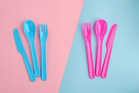 Blue and pink cutlery setsの写真素材