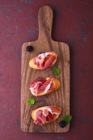 Homemade prosciutto sandwichの写真素材