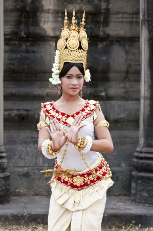 SIEM REAP, CAMBODIA - MARCH 04, 2012: Khmer classical dancer performing in full traditional costume MARCH 28, 2012 in Siem Reap, Cambodia.Angkor Wat is the most visited place in Cambodia.のeditorial素材