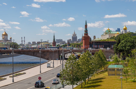 Scenic view of moscow kremlin, grand kremlin palace and cathedral of christ the saviour from bolshoy kamenny bridge in moscow, russiaの写真素材