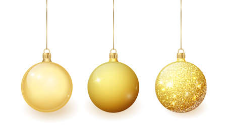 Gold Christmas tree toy set isolated on a transparent background. Stocking Christmas decorations. Vector object for christmas design, mockup. Vector realistic Illustrationのイラスト素材