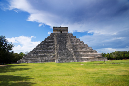 Panorama of the  pyramid of Kukulkanの写真素材