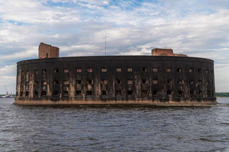 Russia. Saint-Petersburg. Fort Alexander 1-a monument of history and architecture of the XVIII century, located along the fairway of the southern Bank of Kronstadt.のeditorial素材