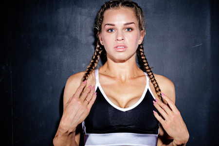 attractive fitness woman, trained female body, lifestyle portrait, caucasian modelの写真素材