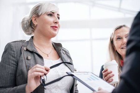 close up. the working group discussing the current task.の写真素材