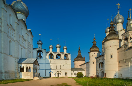 Assumption Cathedral and church of the Resurrection in Rostov Kremlin. The ancient town of Rostov The Great is a tourist center of the Golden Ring of Russia.のeditorial素材