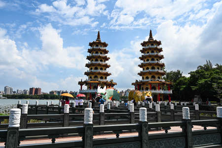 Kaohsiung, Taiwan - OCT 16, 2021: Dragon and Tiger Pagodas famous building in southern Taiwan.のeditorial素材
