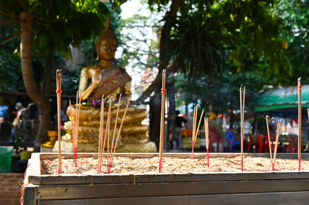 Samut Songkhram, Thailand - DEC 22, 2022: Bang Kung Templeのeditorial素材