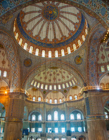 Sultan Ahmet,Ä°stanbul,Turkey - 41-62-010:Sultan Ahmet Mosque interior domeのeditorial素材