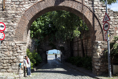 Istanbul,Turkey - 06-04-2017:Historical Istanbul Byzantine walls Catladikapi gateのeditorial素材