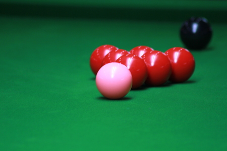 snooker ball green