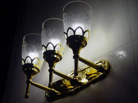 Wall lamp