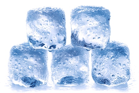 Ice cubes isolated on white. ÐšÑƒÐ±Ð¸ÐºÐ¸ Ð»ÑŒÐ´Ð°,...
