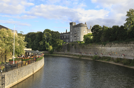 Kilkenny, Ireland - August 23, 2014: Kilkenny Castle. Historic landmark in the town of Kilkenny in Ireland.のeditorial素材